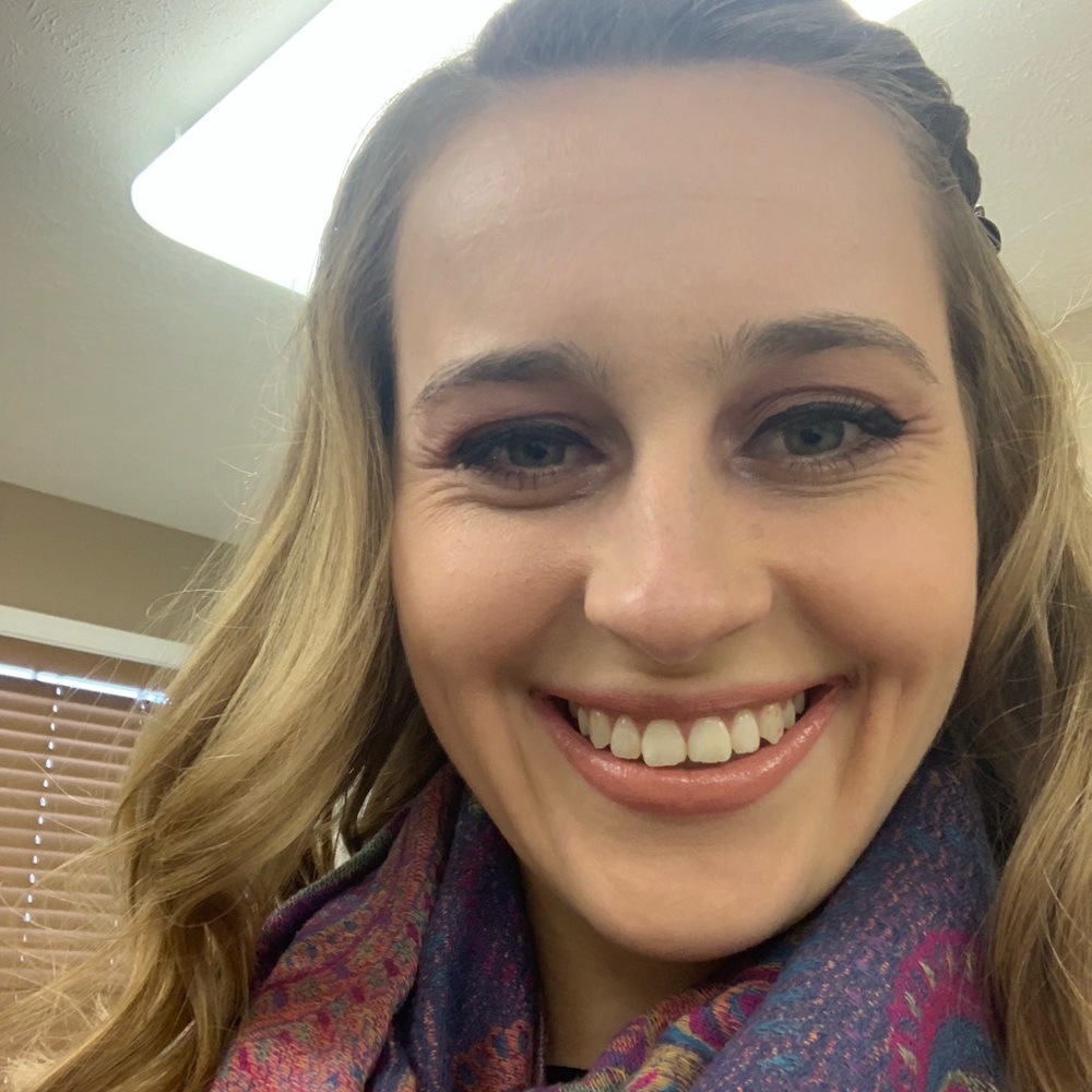 Meet your Posher, Lori